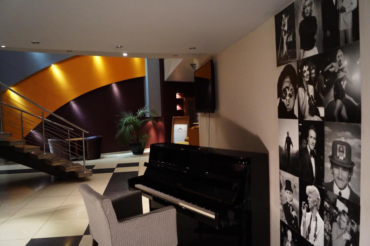 Triada Hotel 소피아 외부 사진
